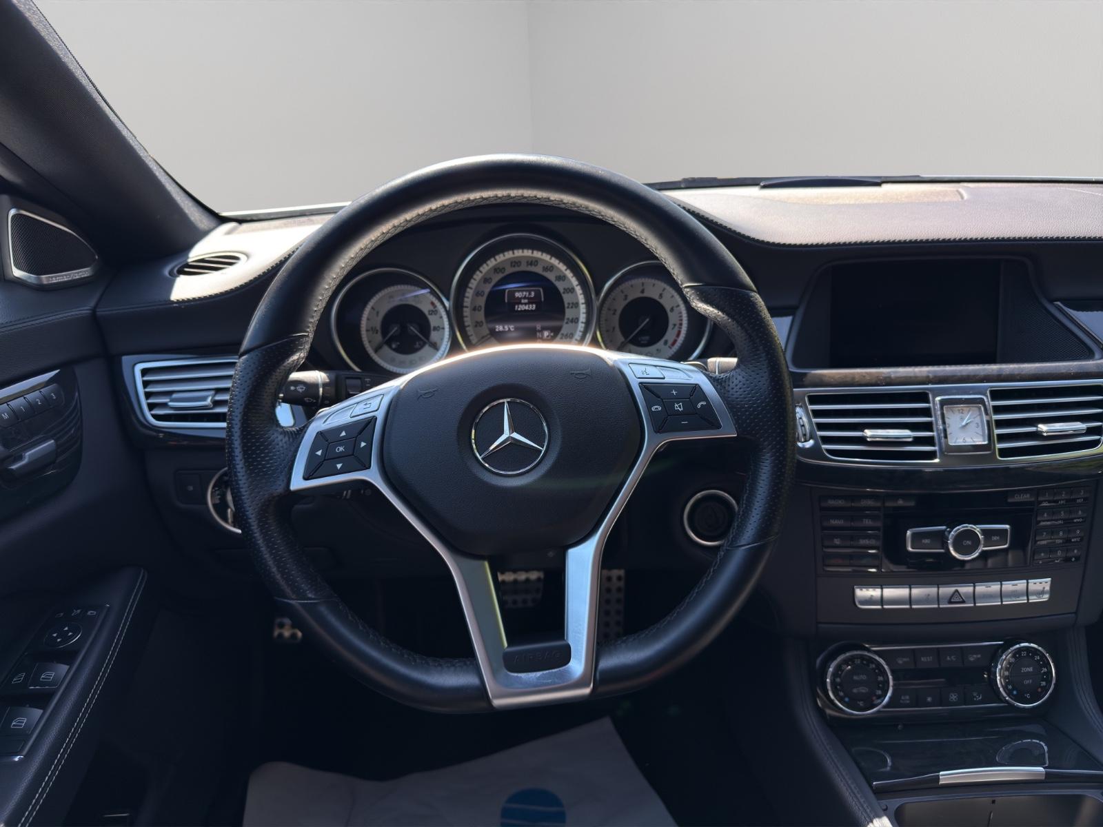 Mercedes CLS 350 Shooting Brake V6 306 ch • AMG • Harman Kardon • Toit ouvrant • Distronic