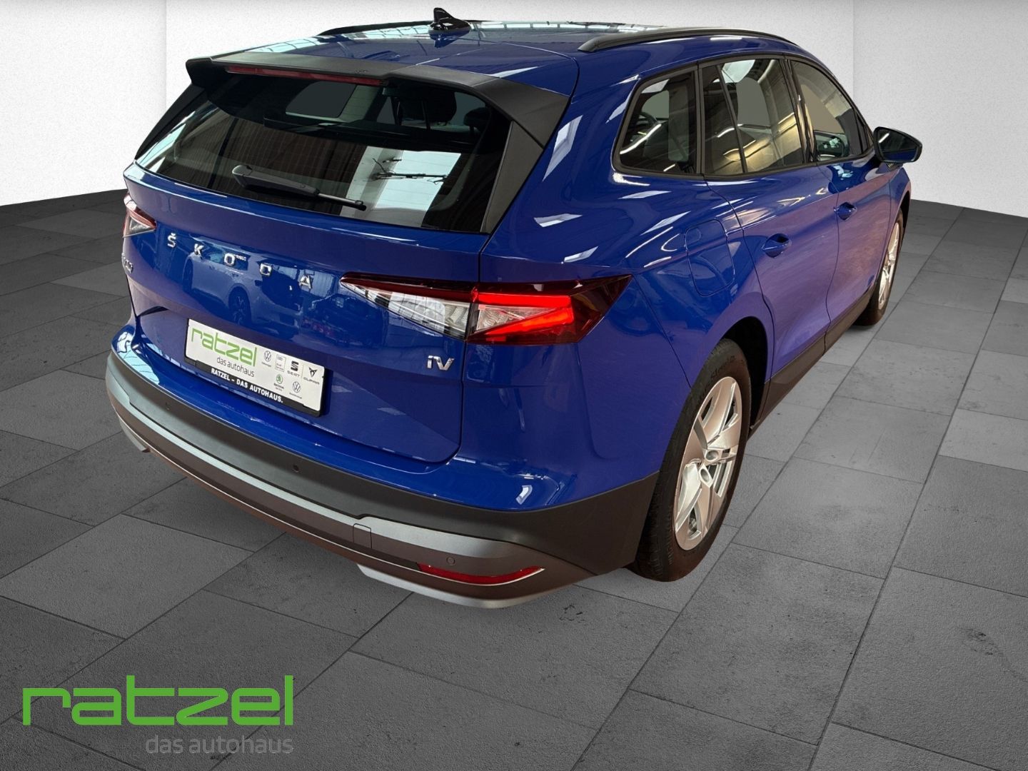 Fahrzeugabbildung SKODA Enyaq Loft iV 50 elektro Navi T-Leder Digitales