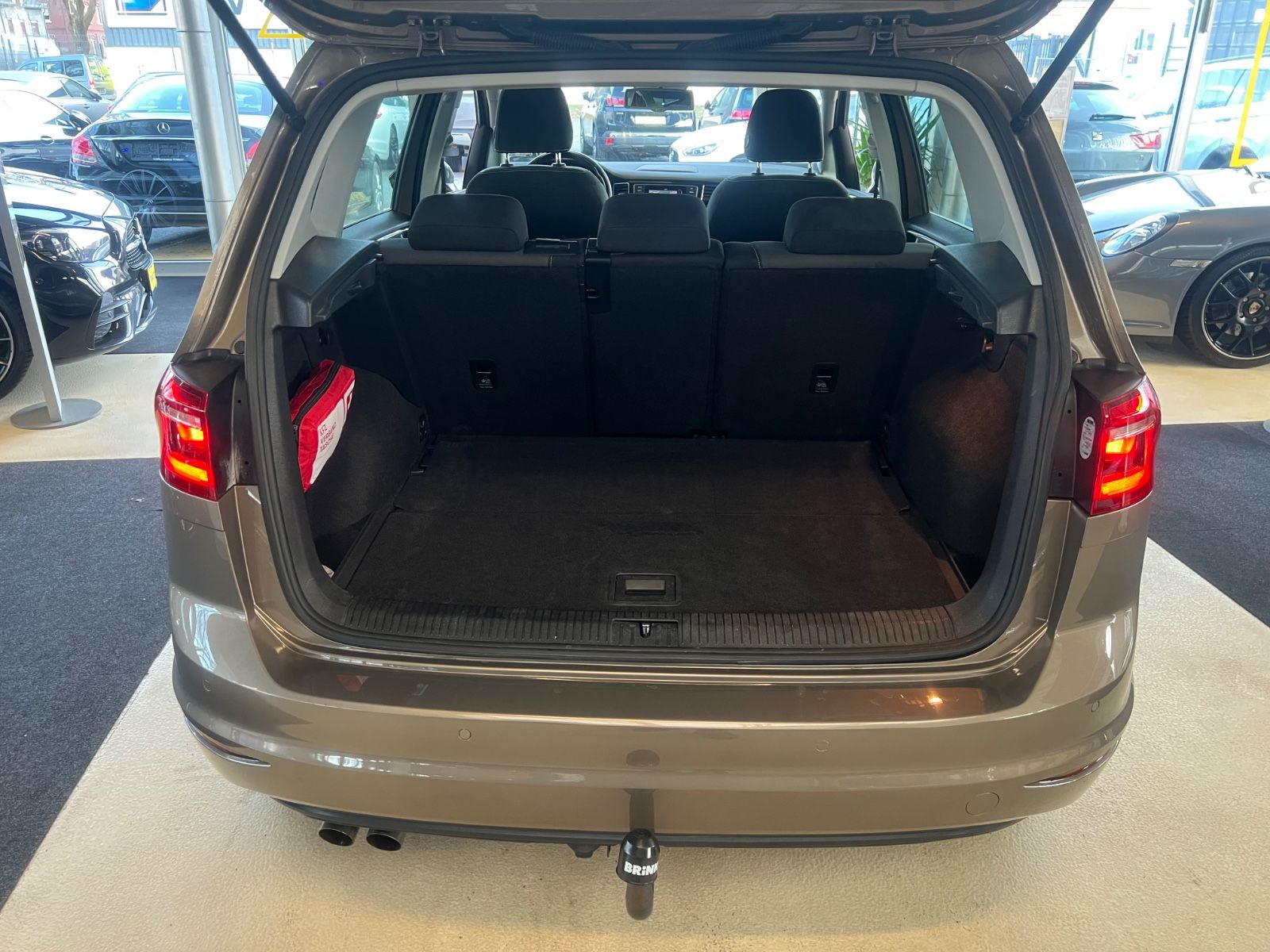 Fahrzeugabbildung Volkswagen Golf Sportsvan 1.4 TSI DSG Highline