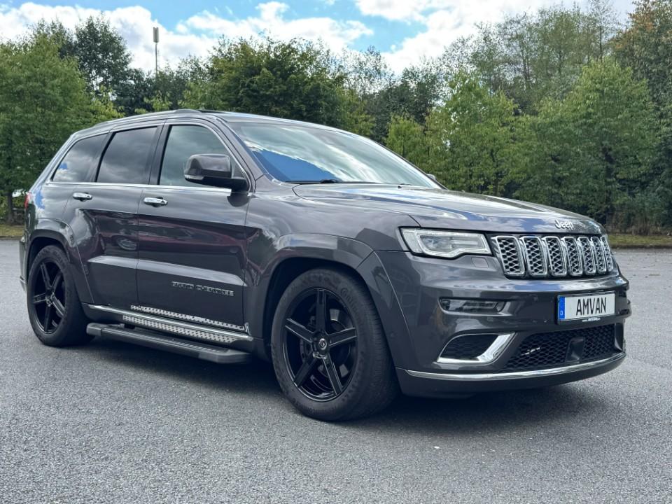 JEEP GRAND CHEROKEE 3.0 CRD SUMMIT PANORAMIQUE 8 FACH | 250 ch | 4X4 | BVA | HAYON ÉLECTRIQUE | RÉGLAGE ÉLECTRIQUE DES SIÈGES AVEC FONCTION MÉMOIRE
