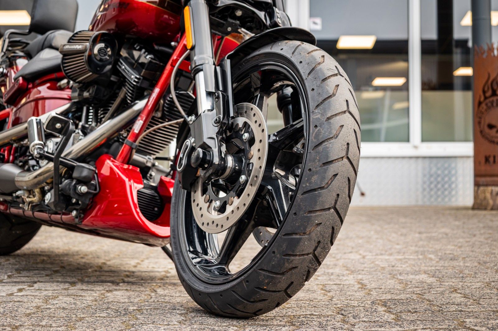 Fahrzeugabbildung Harley-Davidson FXSE CVO Pro Street Breakout - Jekill & Hyde