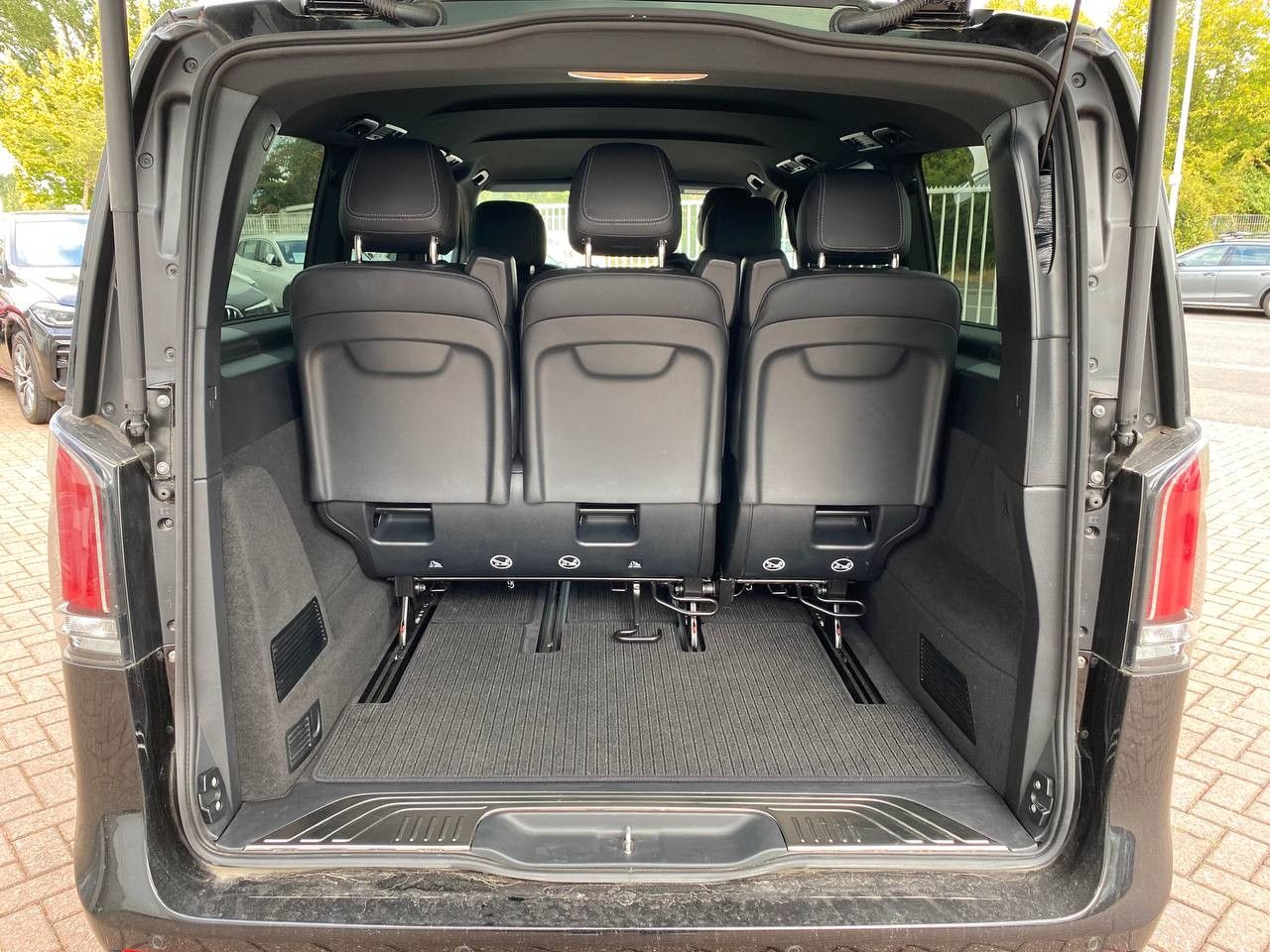 Mercedes-Benz V 250 d 4MATIC lang AVANTGARDE foto 24