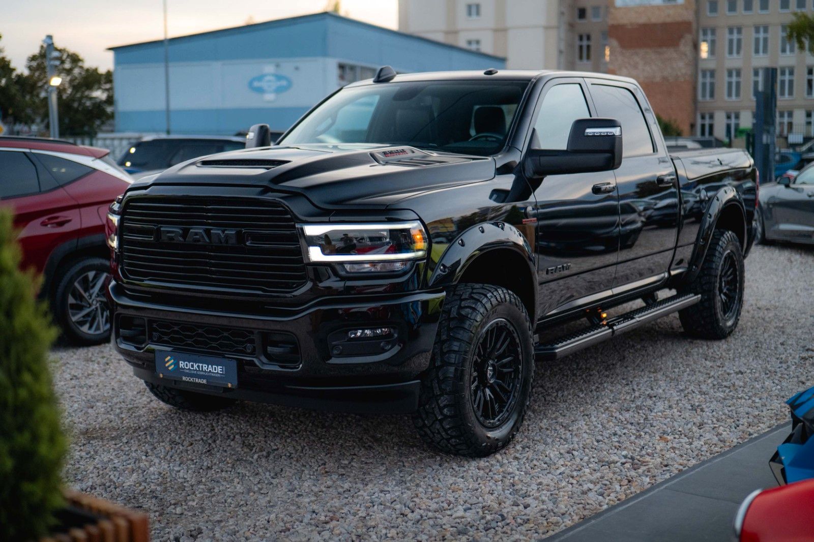 Fahrzeugabbildung Dodge RAM 3500 HEAVY DUTY 6.7 Cummins Laramie Night