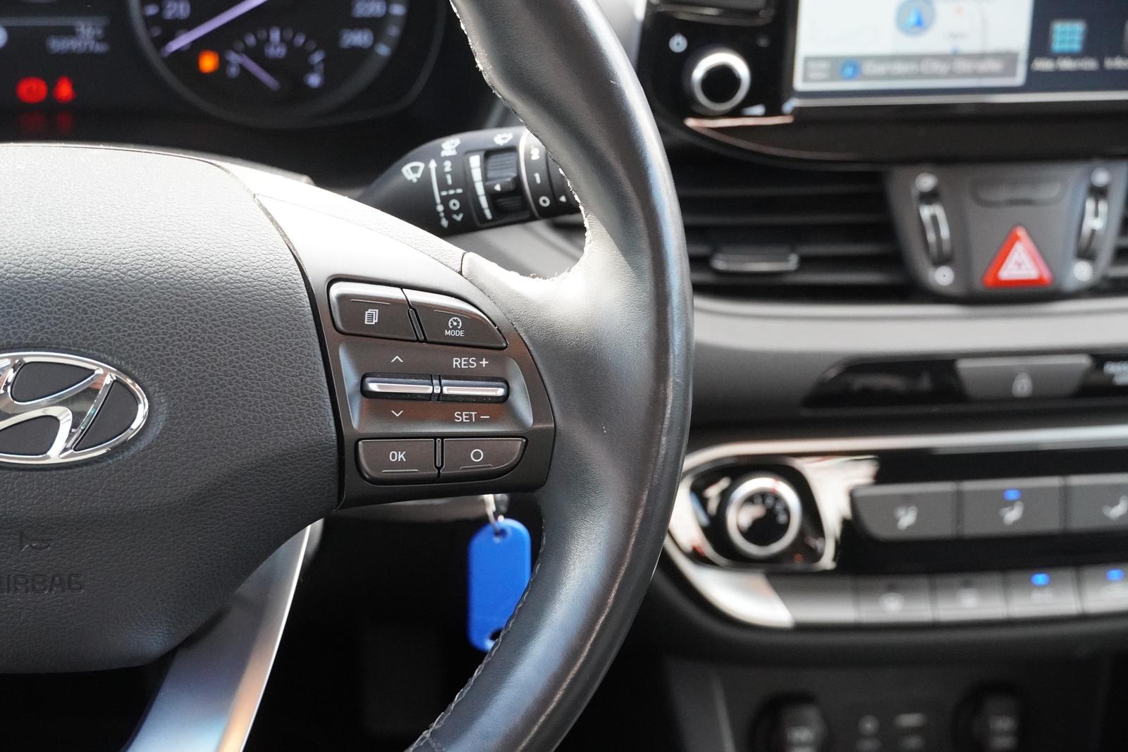 Hyundai i30 1.4 T-GDI Navi Kamera PDC Tempomat Bluetooth
