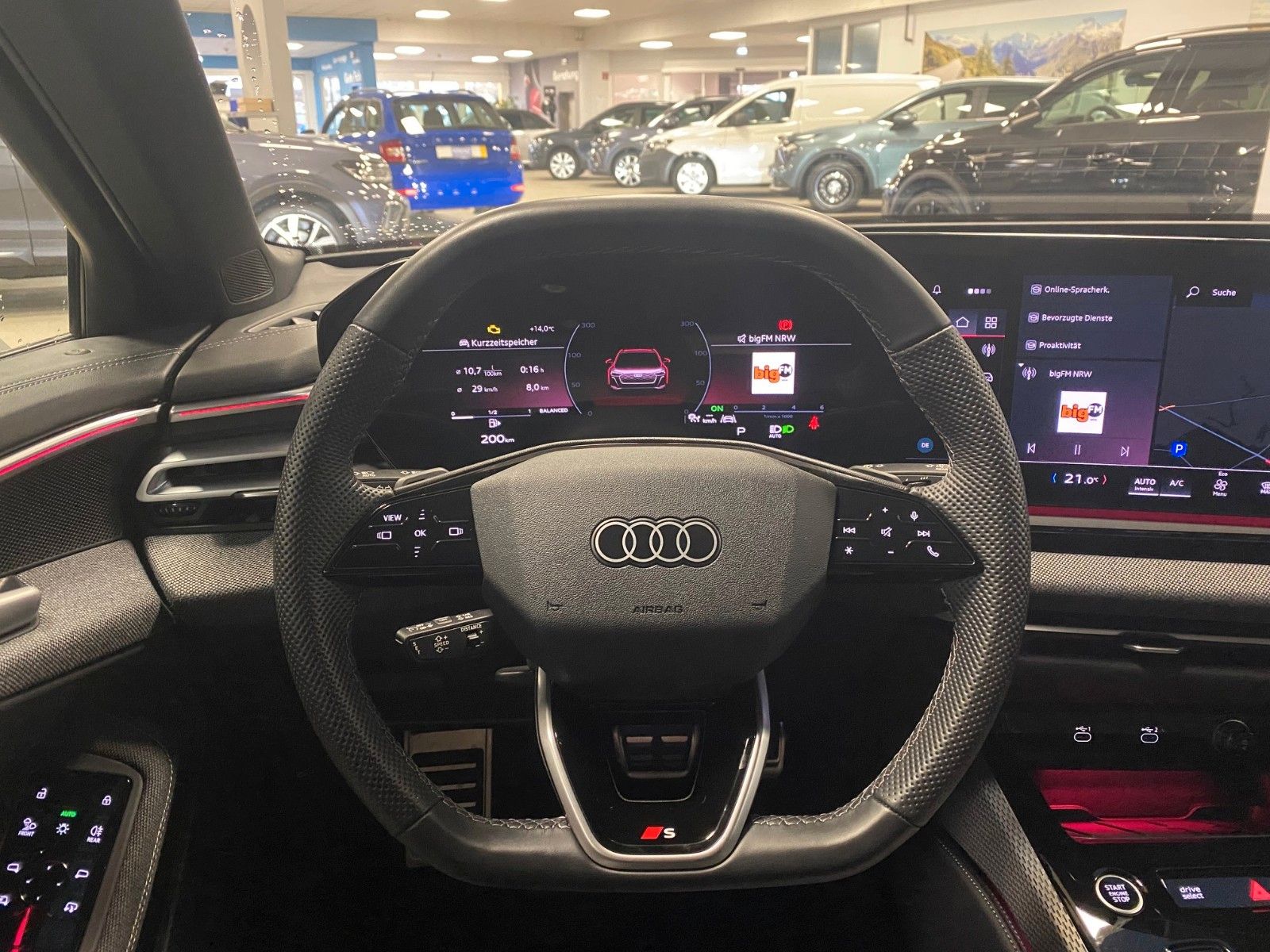Fahrzeugabbildung Audi A5 B10 TDI S tronic Avant+S-Line+MATRIX+NAVI+19"