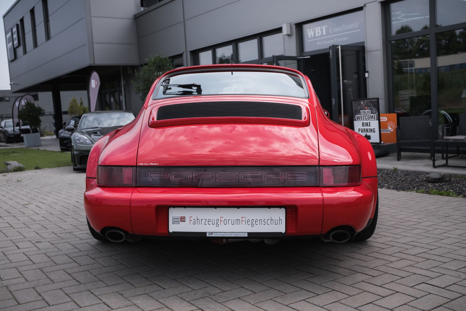 Fahrzeugabbildung Porsche 964 WTL Coupe-Lotec Biturbo-APCarDesign checked!