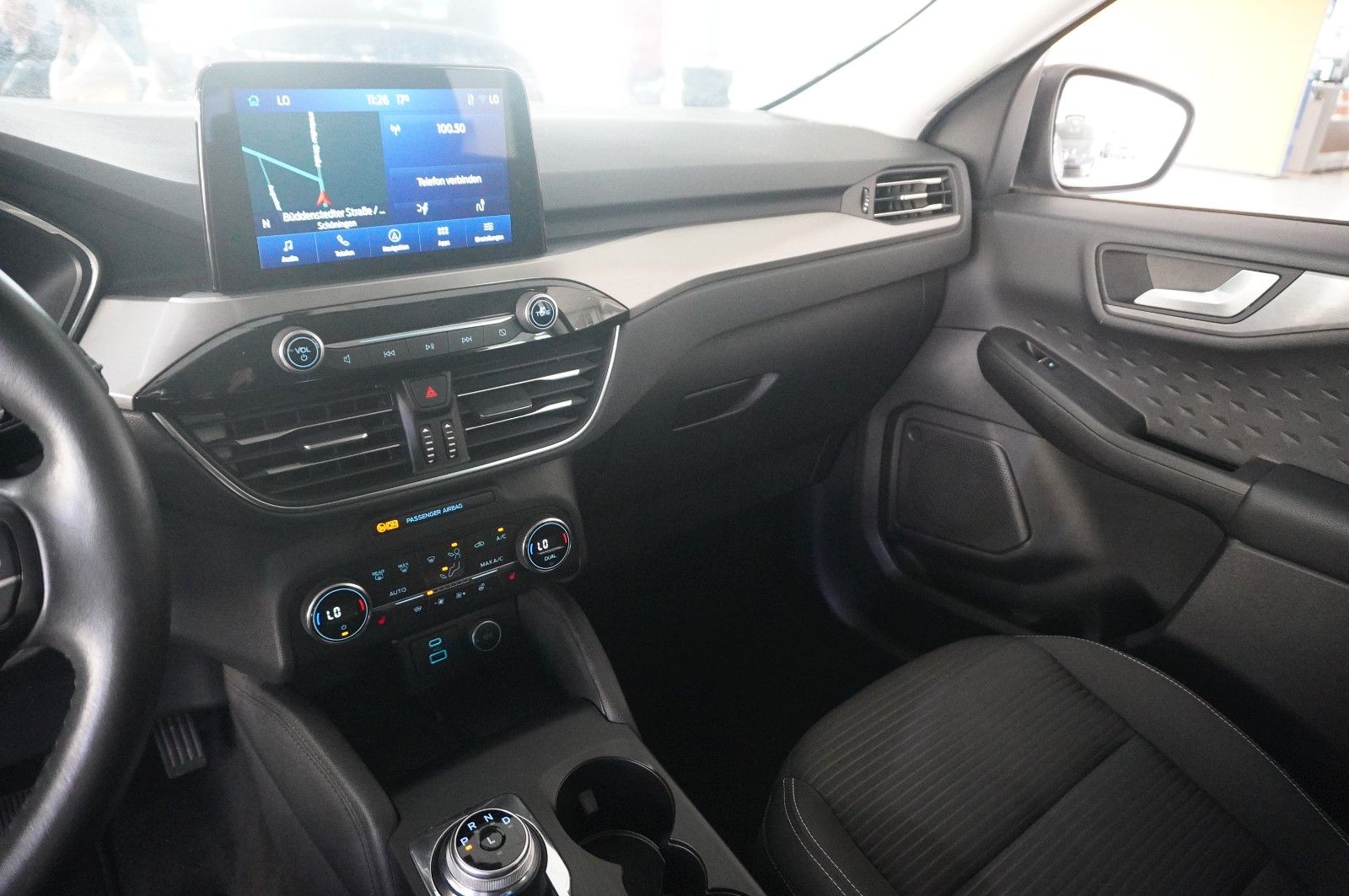 Fahrzeugabbildung Ford Kuga Plug-In Hybrid 2.5 TITANIUM NAVI/LED/SH/DAB