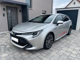 Toyota Corolla 2,0 Hybrid Team Deutsch Touring Spor... - Toyota Corolla mit Benzin-Antrieb: Kombi