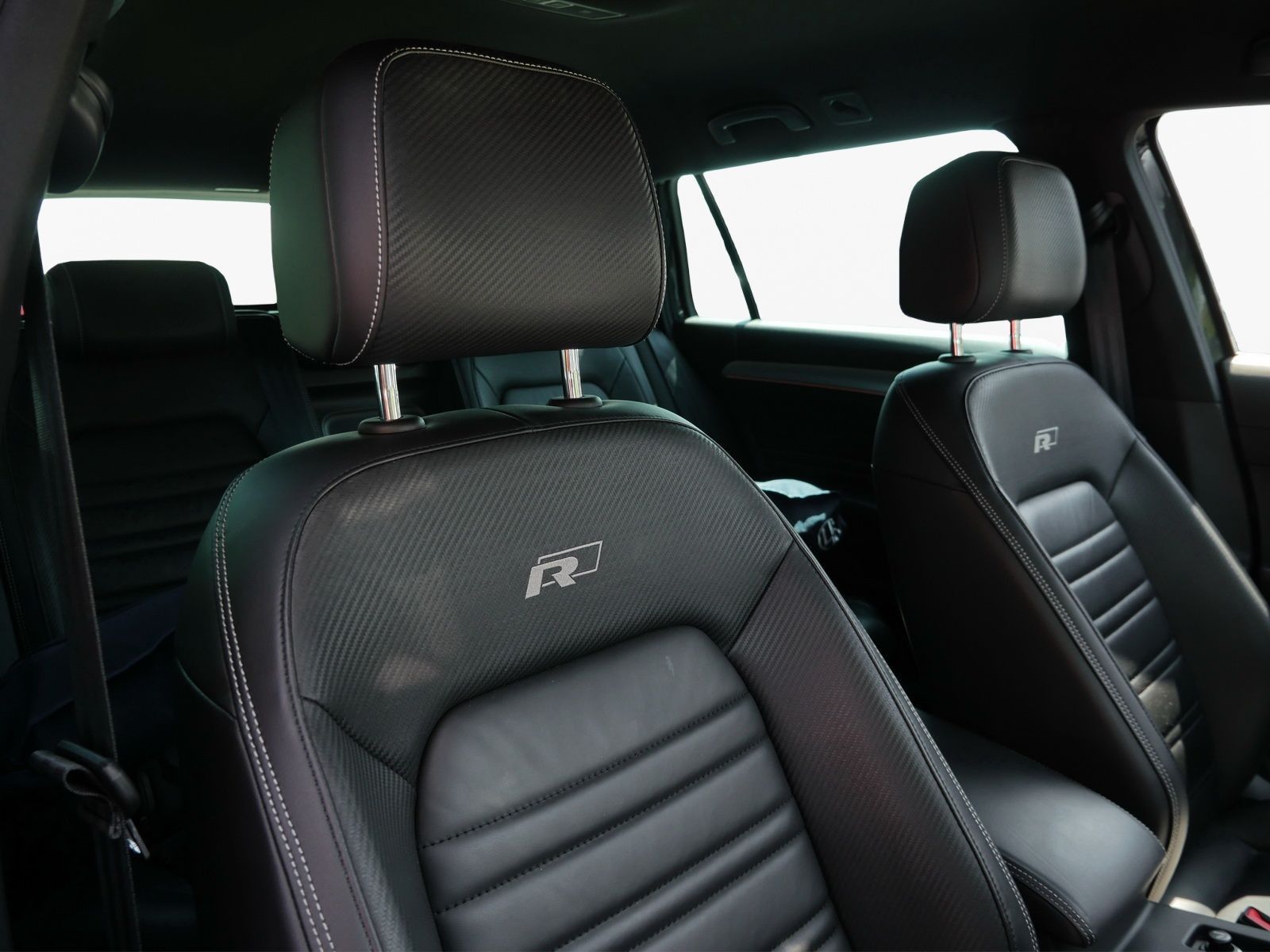 Volkswagen Passat Variant - Bild 10