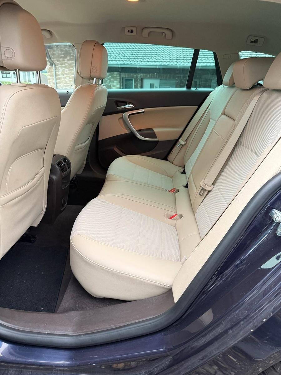 Opel Insignia 2012 — photo 8