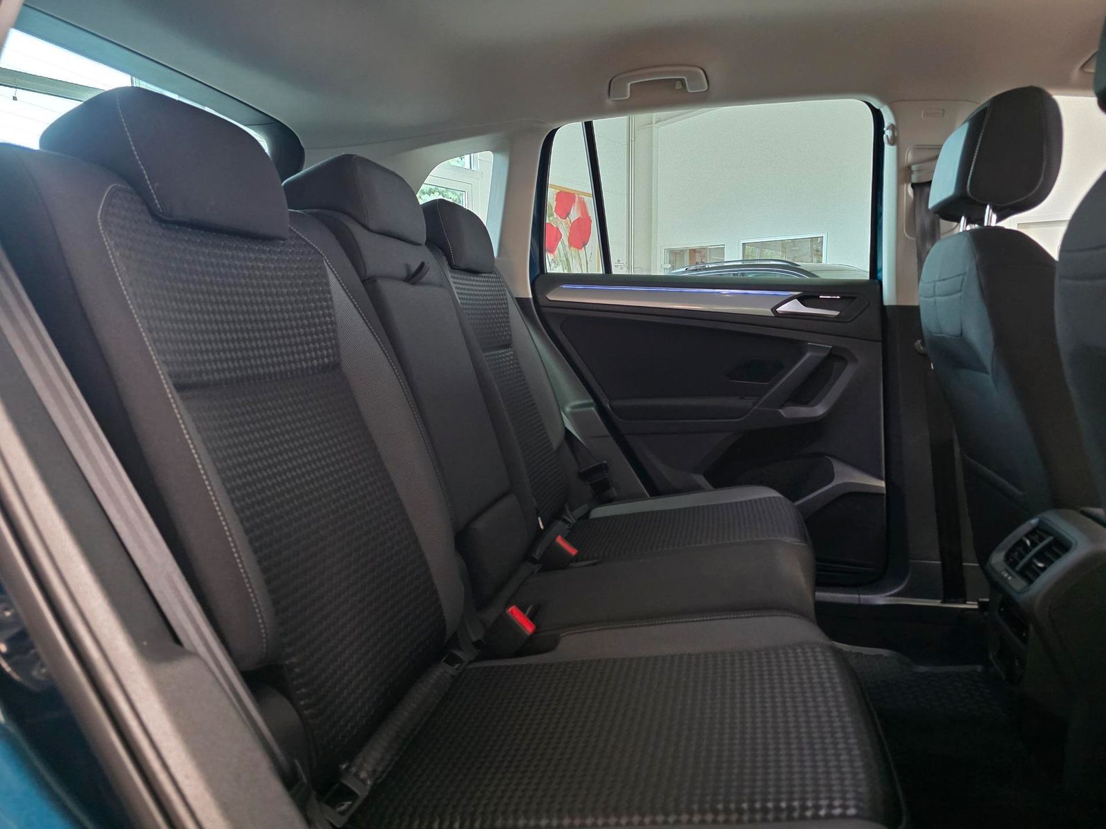Fahrzeugabbildung Volkswagen Tiguan 1.5 DSG /Virtual/LED/Navi/Spur/FsHz/Ahk