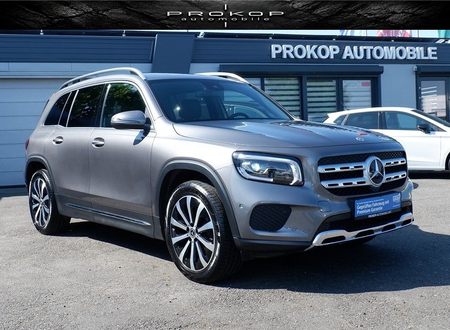 Image of Mercedes-Benz GLB 220