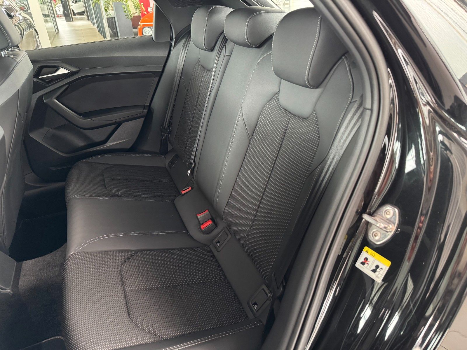 Fahrzeugabbildung Audi A1 Sportback 40 2.0TFSI 3x S-line Plus-Paket ACC