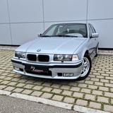 BMW 328i E36 Limo Autom*M Sport*Leder*SHZ*PDC*Tempom - BMW aus 1995: E36