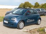 Fiat 500e Cabrio 42kWH  AKKU MY23 KOMFORTPAKET - Fiat Gebrauchtwagen München