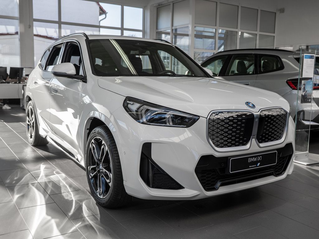 BMW iX1 - Bild 3