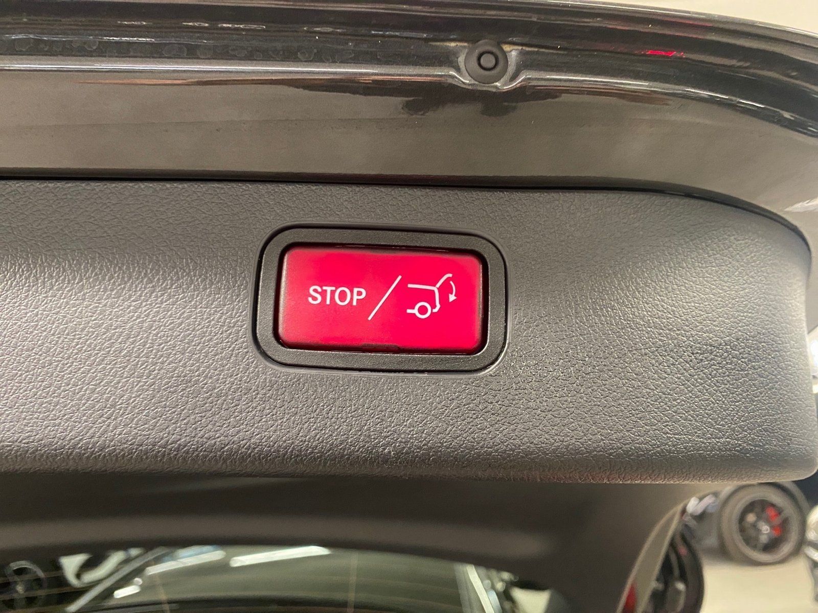 Fahrzeugabbildung Mercedes-Benz C 300 T AMG*Panorama*Distro*AHK*Night*LED*Totwin
