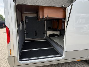 Carthago liner-for-two I 53 L IvecoHubstützenKLIMATWIN