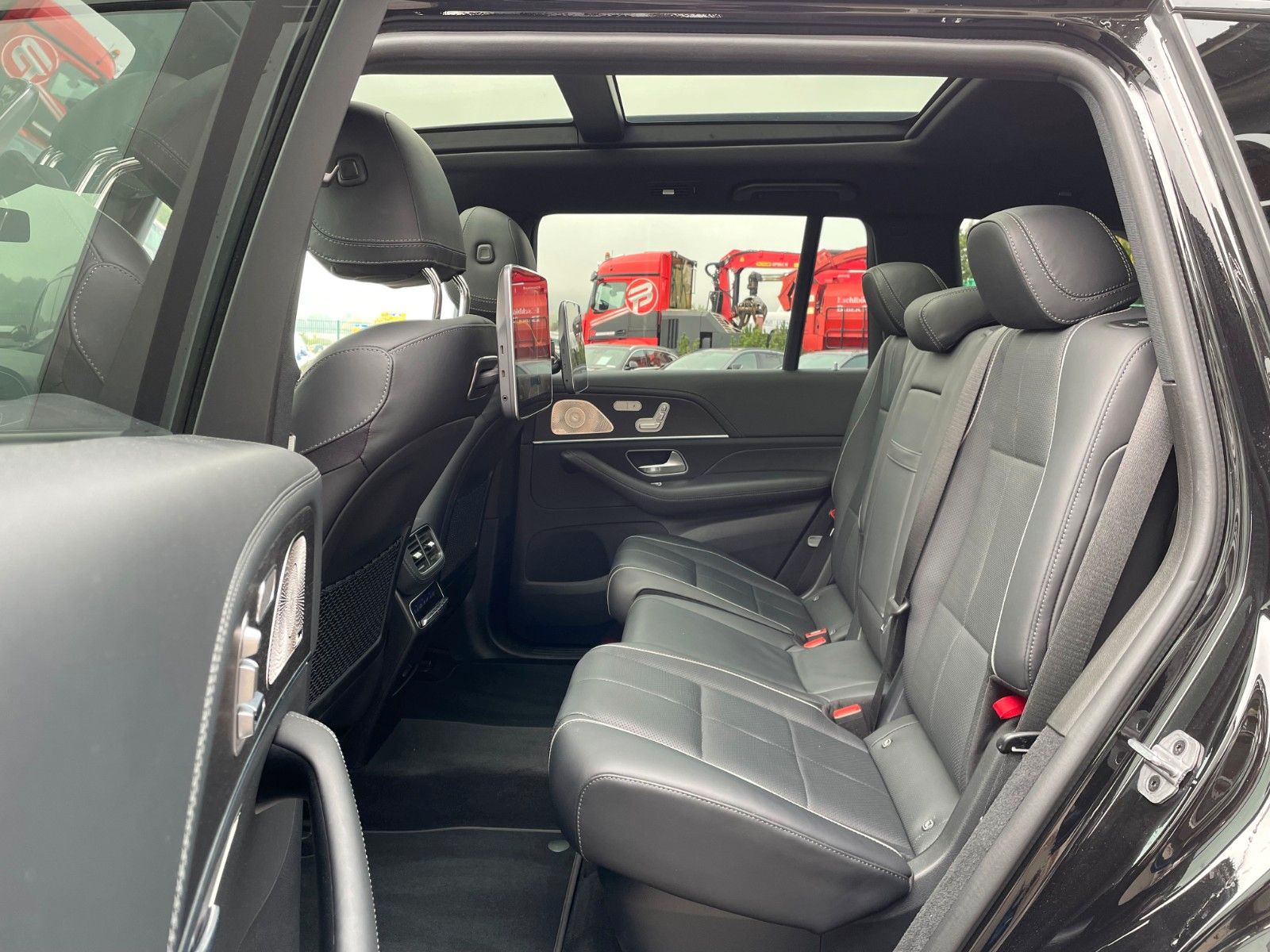 Fahrzeugabbildung Mercedes-Benz GLS 580 4M AMG Pano+AHK+Burm+7Sitz+HUD+Fond+VOLL