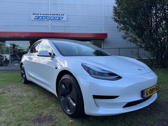 Tesla Model 3 STANDARD RANGE PLUS 60KWH/400KM/PANO LEE