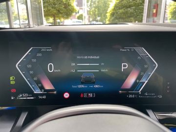 Bild 19 BMW 550 550e xDrive LED Pano Live Cockpit Prof. ACC H&K