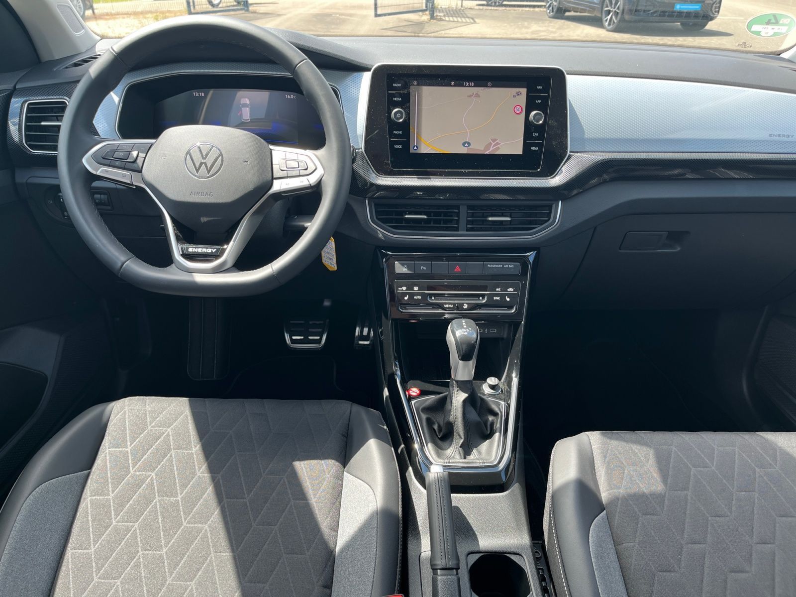 Volkswagen T-Cross - Bild 11