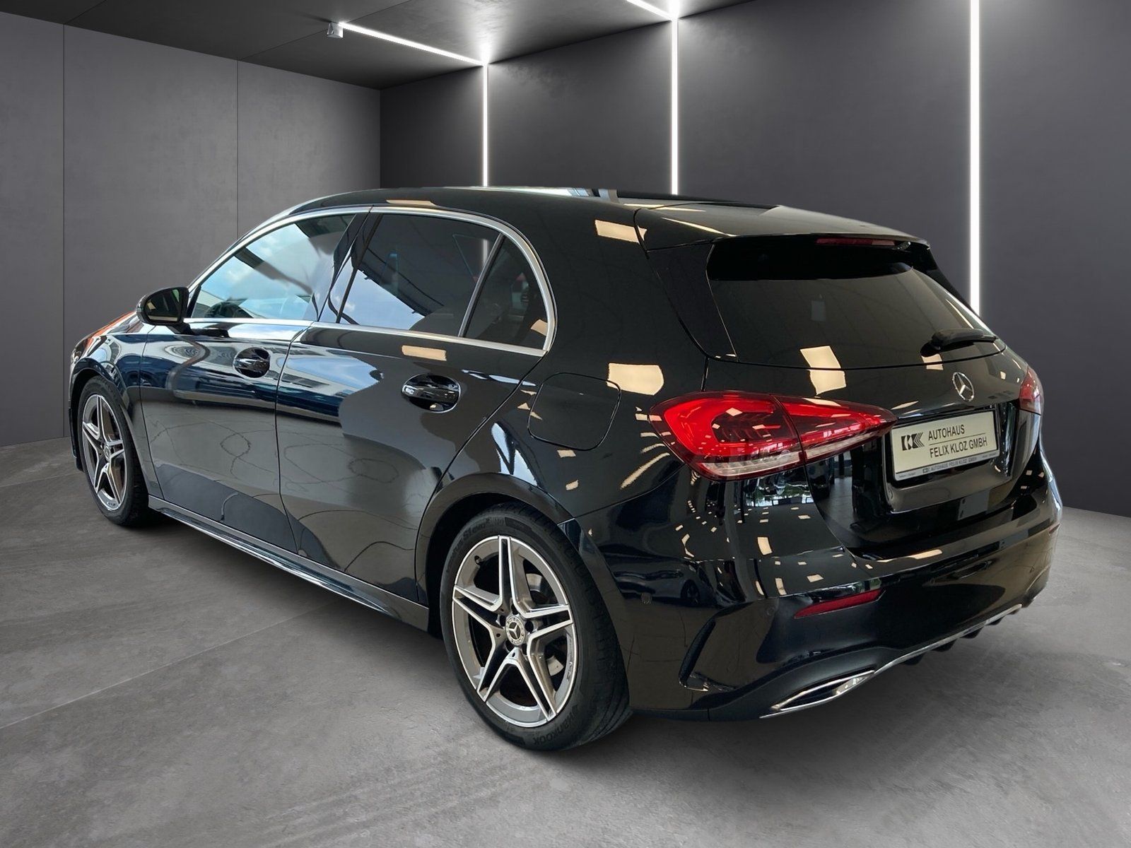 Fahrzeugabbildung Mercedes-Benz A 180 AMG*Distronic*Pano*Totwinkel*Kamera*LED*18
