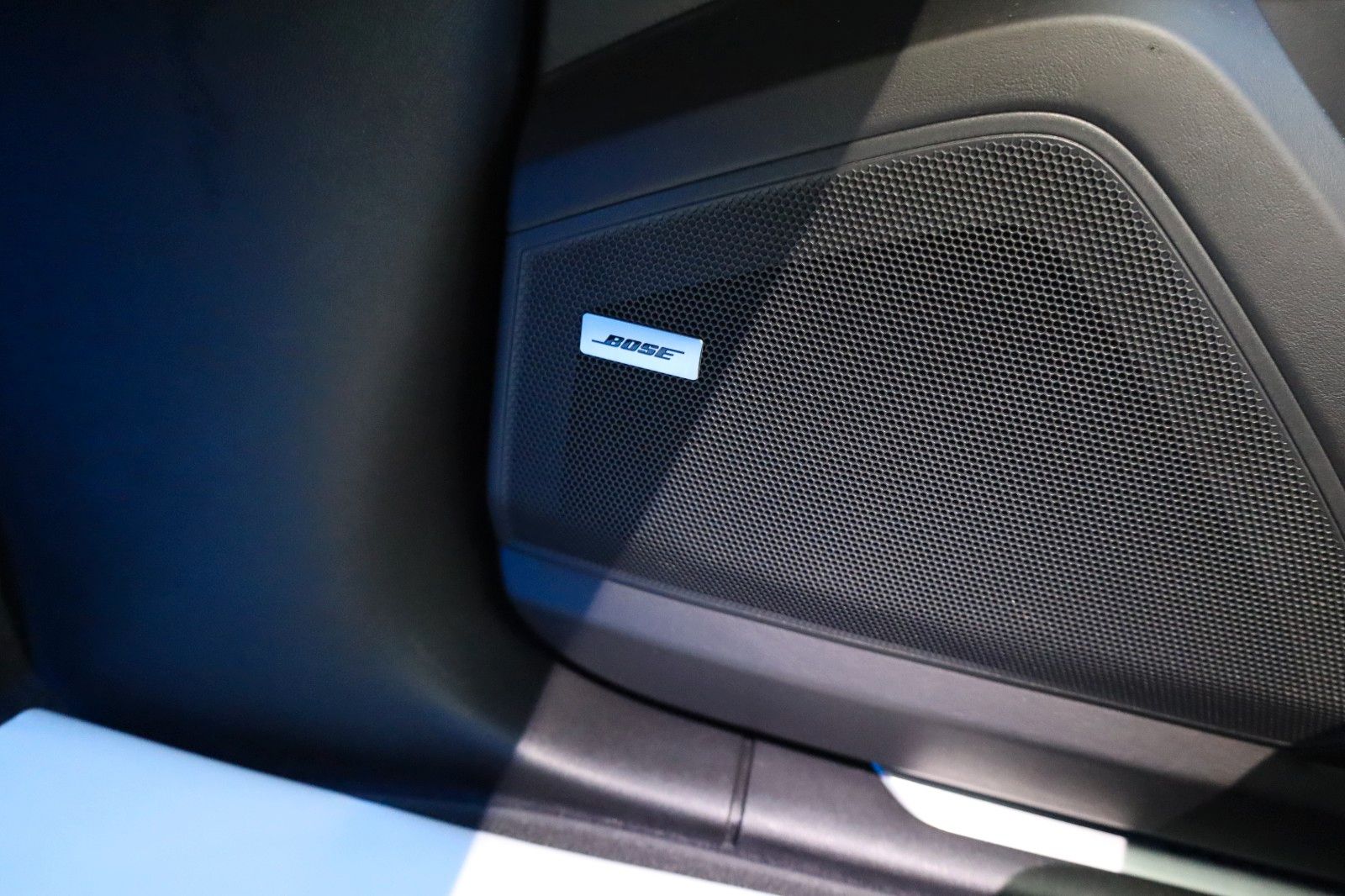Fahrzeugabbildung Porsche Cayenne Coupe E-Hybrid,Sport-Chrono,Sitzlüft,AHK