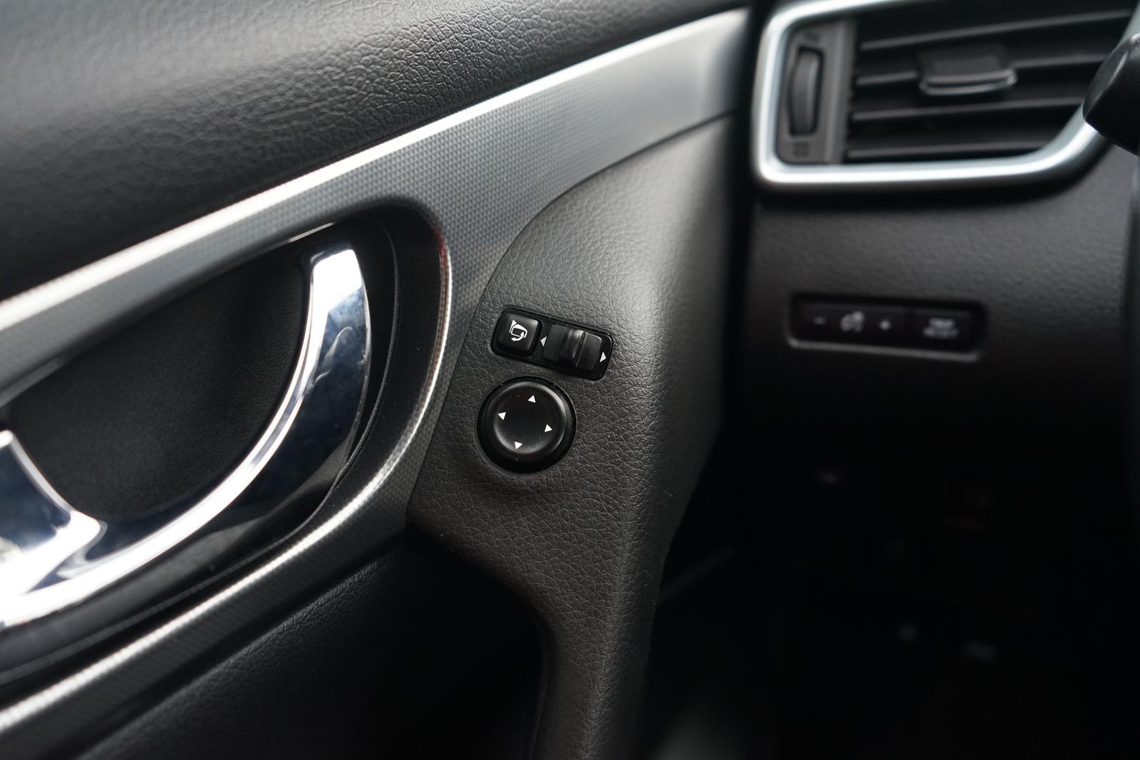 Nissan Qashqai 1.3 N-Connecta Navi Tempomat 360° PDC
