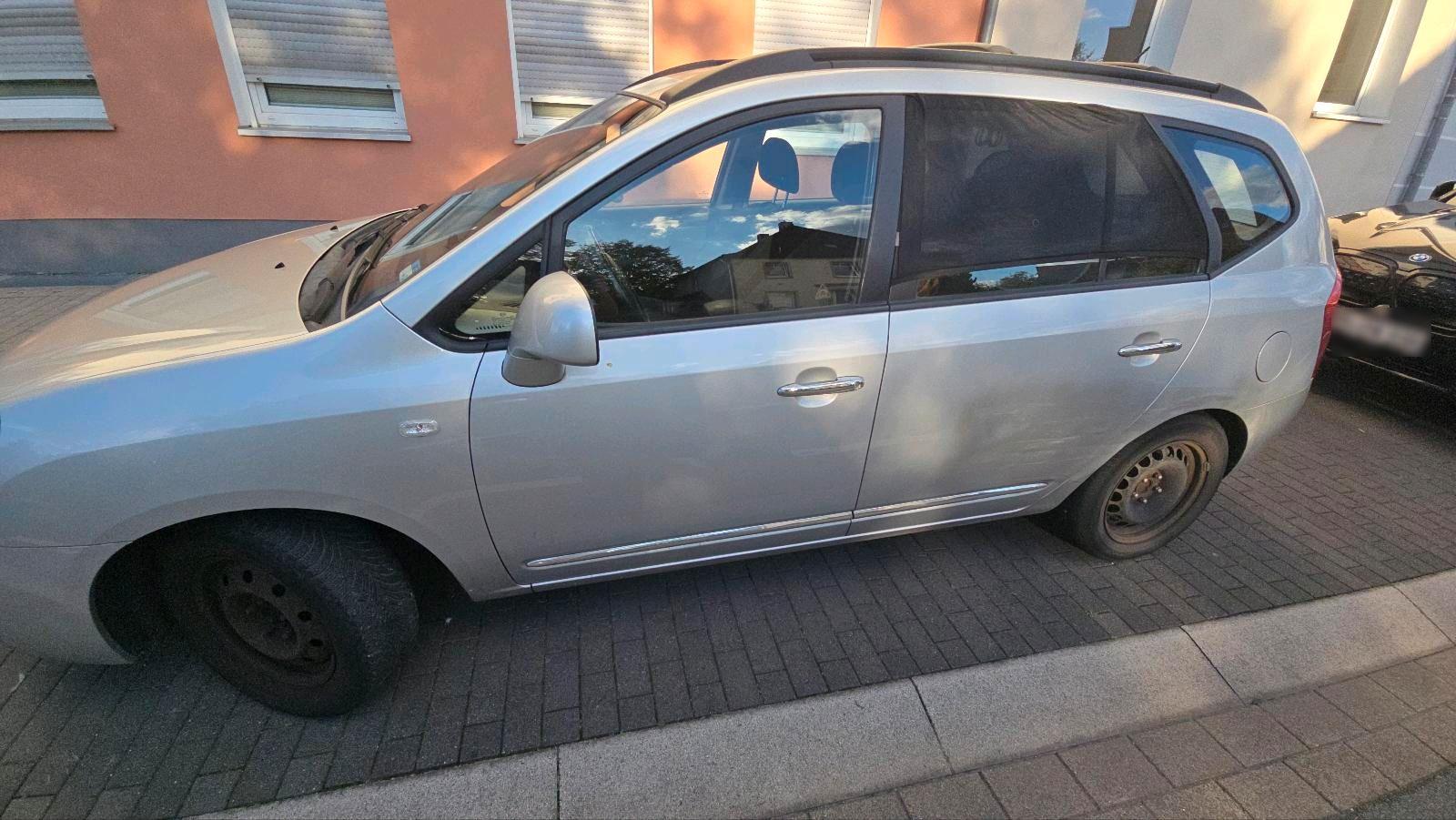 Kia Carens
