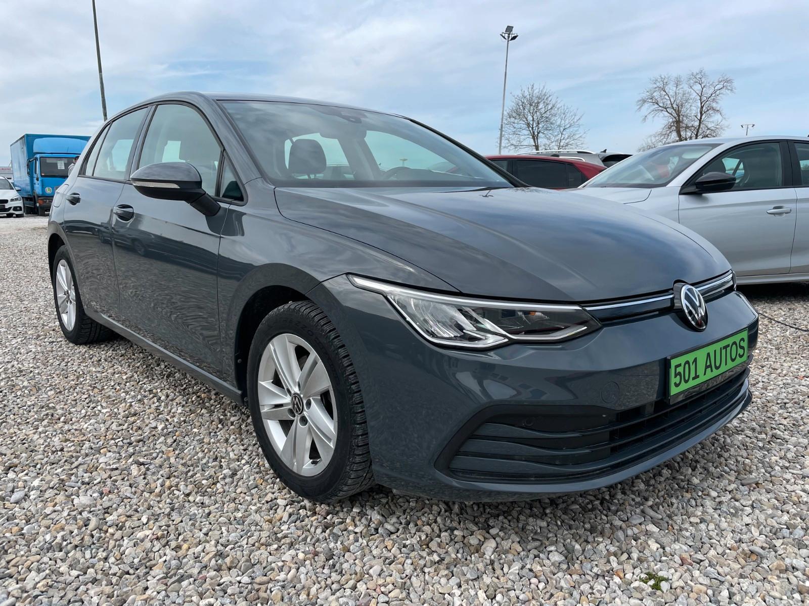 Volkswagen Golf VIII Lim. 1.5 eTSI LED PDC Ambiente