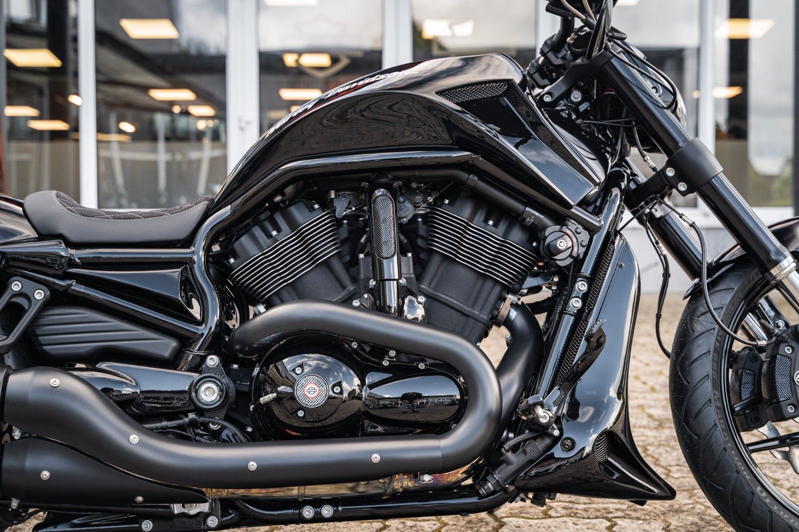 Fahrzeugabbildung Harley-Davidson VRSCDX Night Rod Special AIRRIDE 280 BadBoyCusto