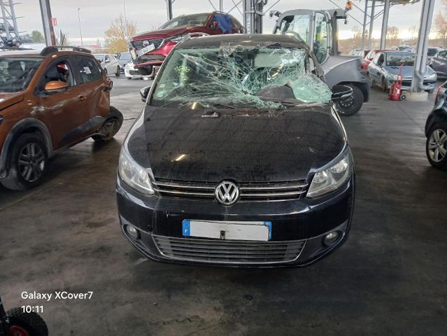 Volkswagen TOURAN 2.0 TDI 140 DSG CONFORT