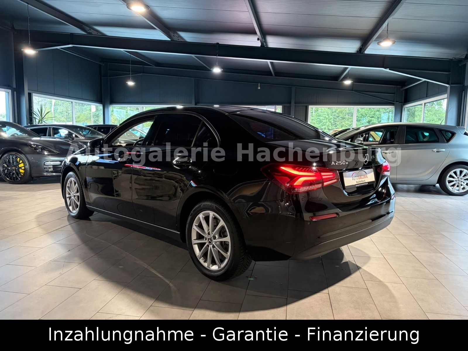 Mercedes-Benz A 250e Limo Navi CarPlay CAM EU6 foto 4