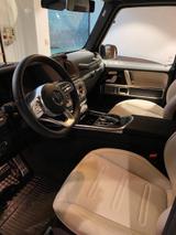 Mercedes-Benz G 500 designo Olive grün metallic , Helles Leder - : Grün, Metallic