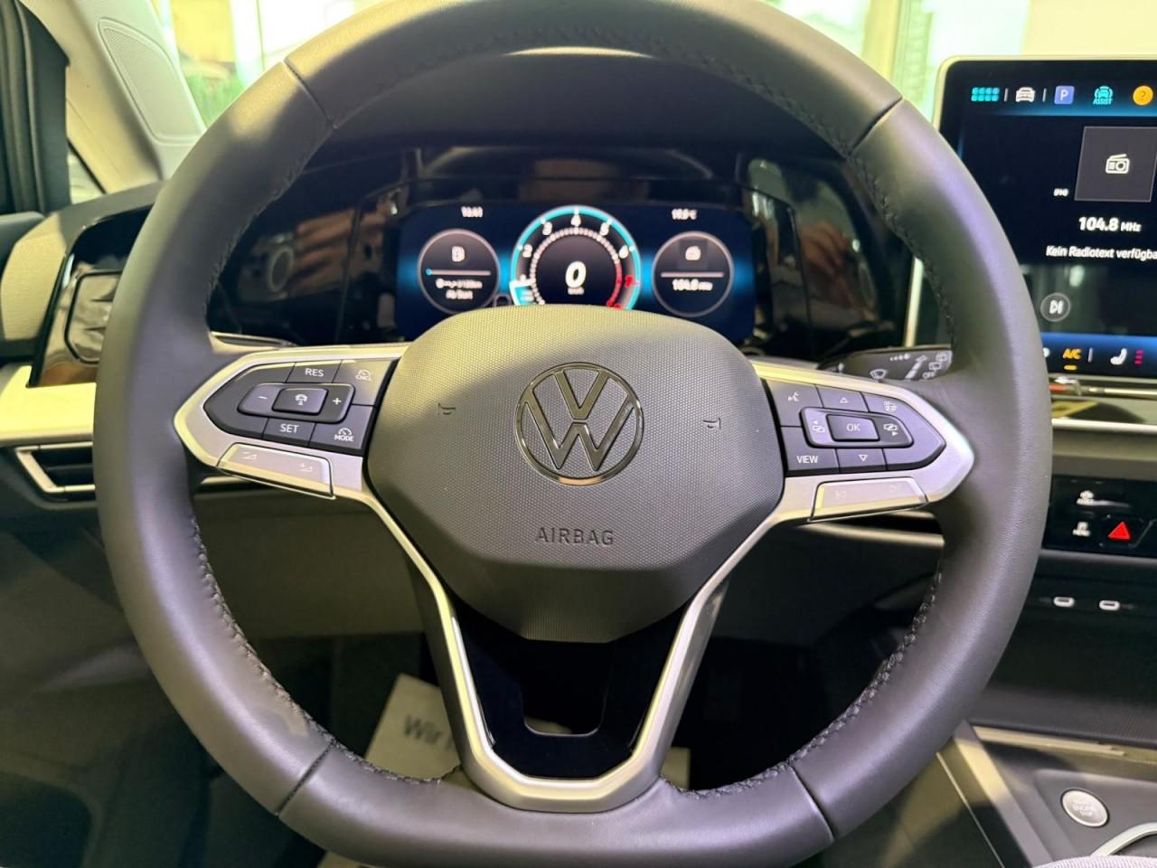 Volkswagen Golf VIII 1.5TSI Life LED ACC RFK AHK APP Klima, миниатюра 10