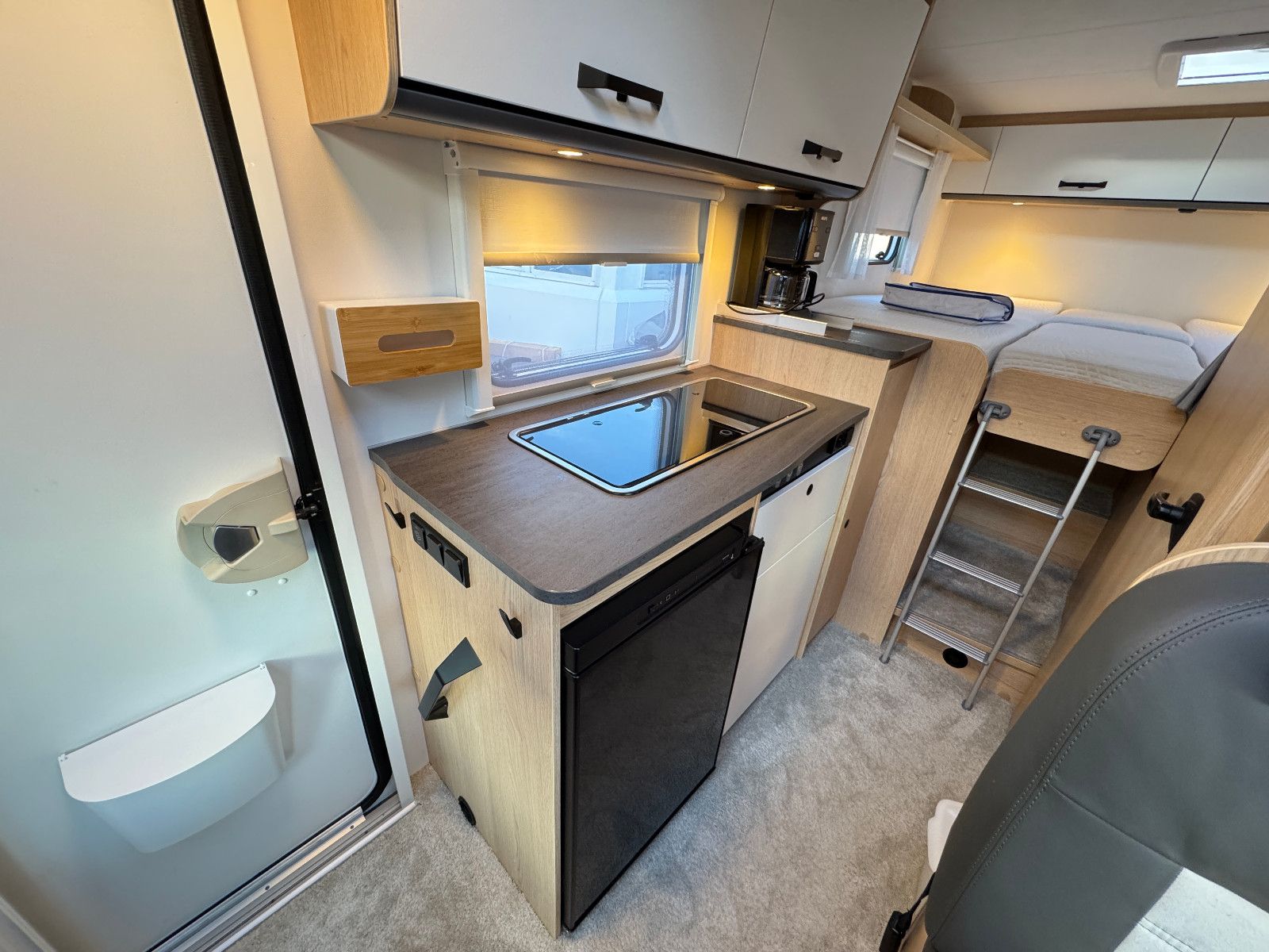 Fahrzeugabbildung Sunlight V 66 ADVENTURE EDITION SAT TV NAVI KAMERA TRÄGER