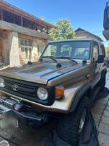 Toyota Land Cruiser HZJ73 - Toyota Land Cruiser Gebrauchtwagen in München