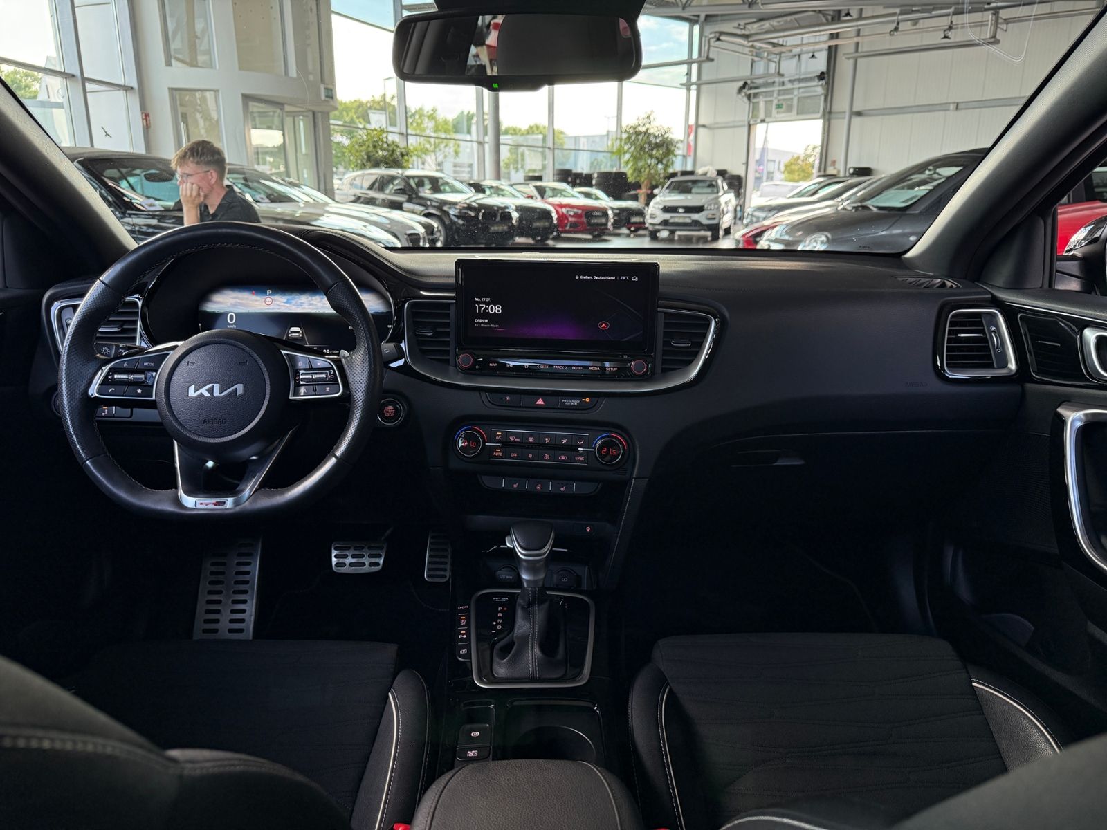 Fahrzeugabbildung Kia Ceed GT Line PANO JBL KAM LED