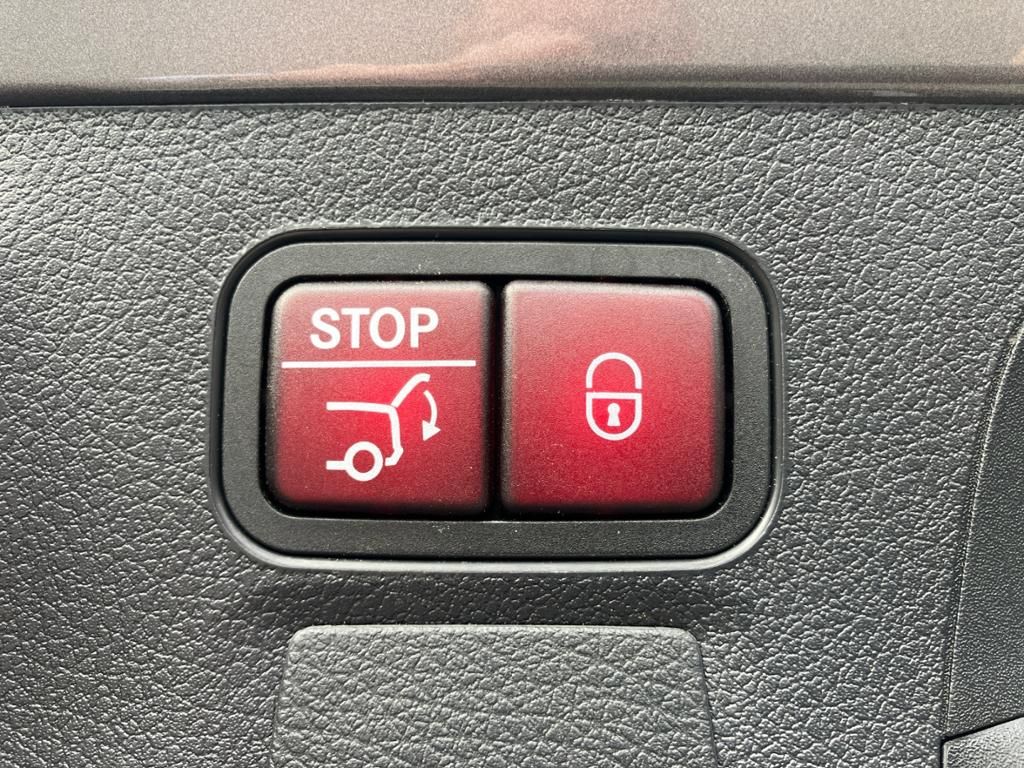 Fahrzeugabbildung Mercedes-Benz CLA 200 d SB AMG*AHK*LED*KEYL*DISTR*KAMERA*SOUND