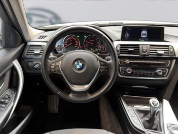 BMW 318 - 12
