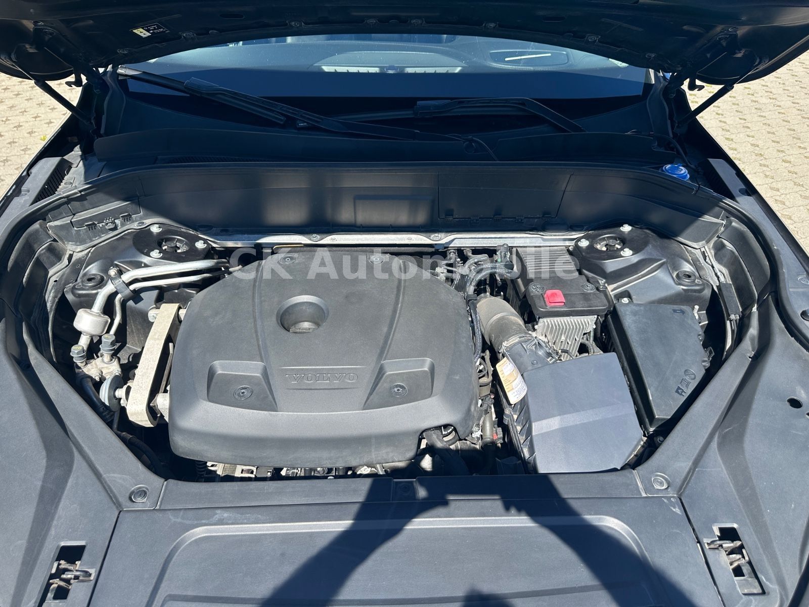 Fahrzeugabbildung Volvo XC90 T5 Inscription AWD/7Sitze/BLIS/LED/360°/AHK