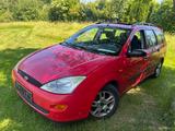 Ford Focus 1.8TDDi 66kW Ghia Ghia - Ford Focus Ghia mit Diesel-Antrieb