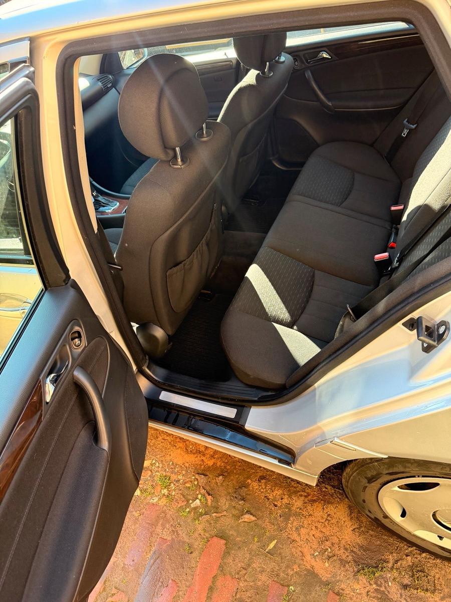 Mercedes-Benz C180 2006 — photo 13