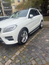 Mercedes-Benz ML 350 BlueTEC 4MATIC - - Mercedes-Benz ML-Klasse mit Diesel-Antrieb