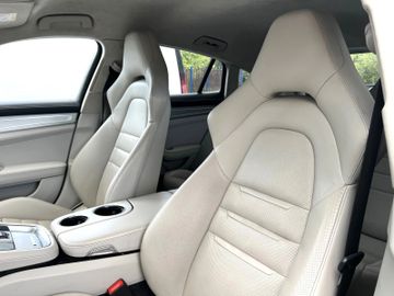 Porsche Panamera - 9