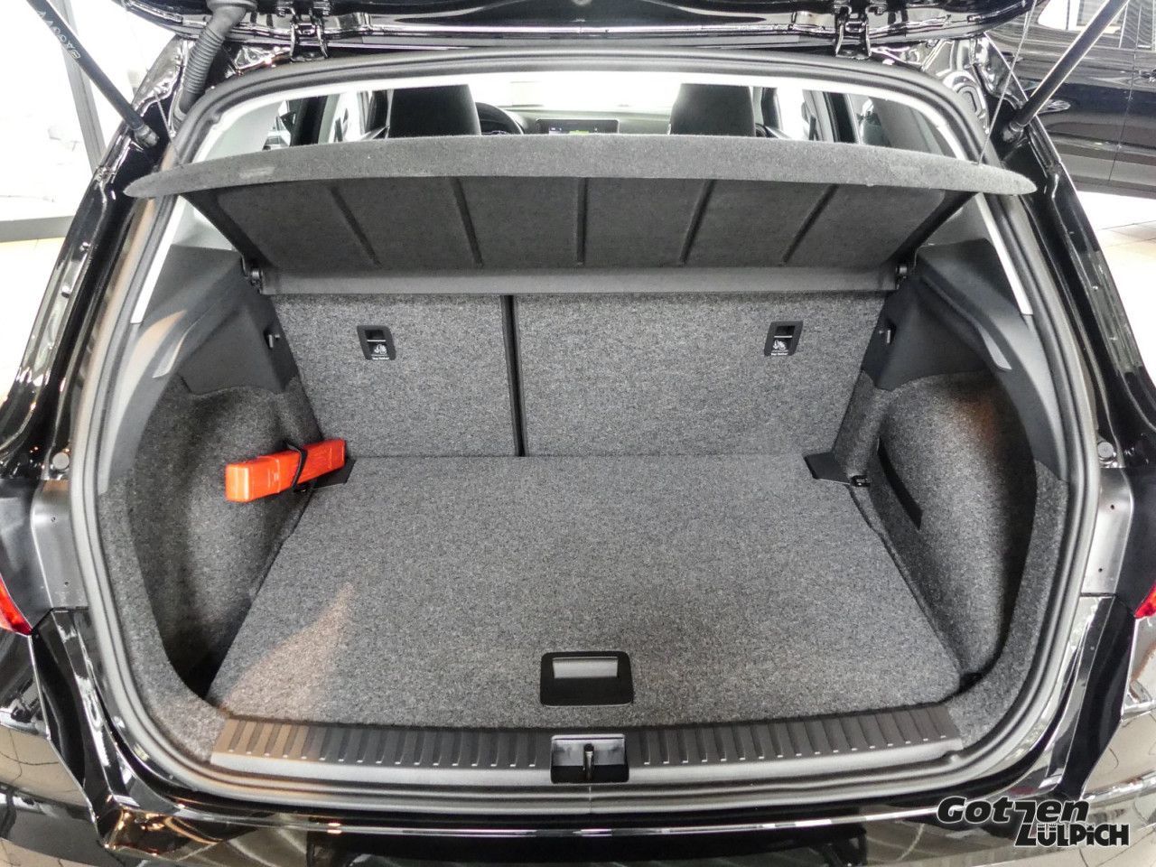 Fahrzeugabbildung SEAT Arona Style 1.0 TSI Style LED Navi Winterpaket
