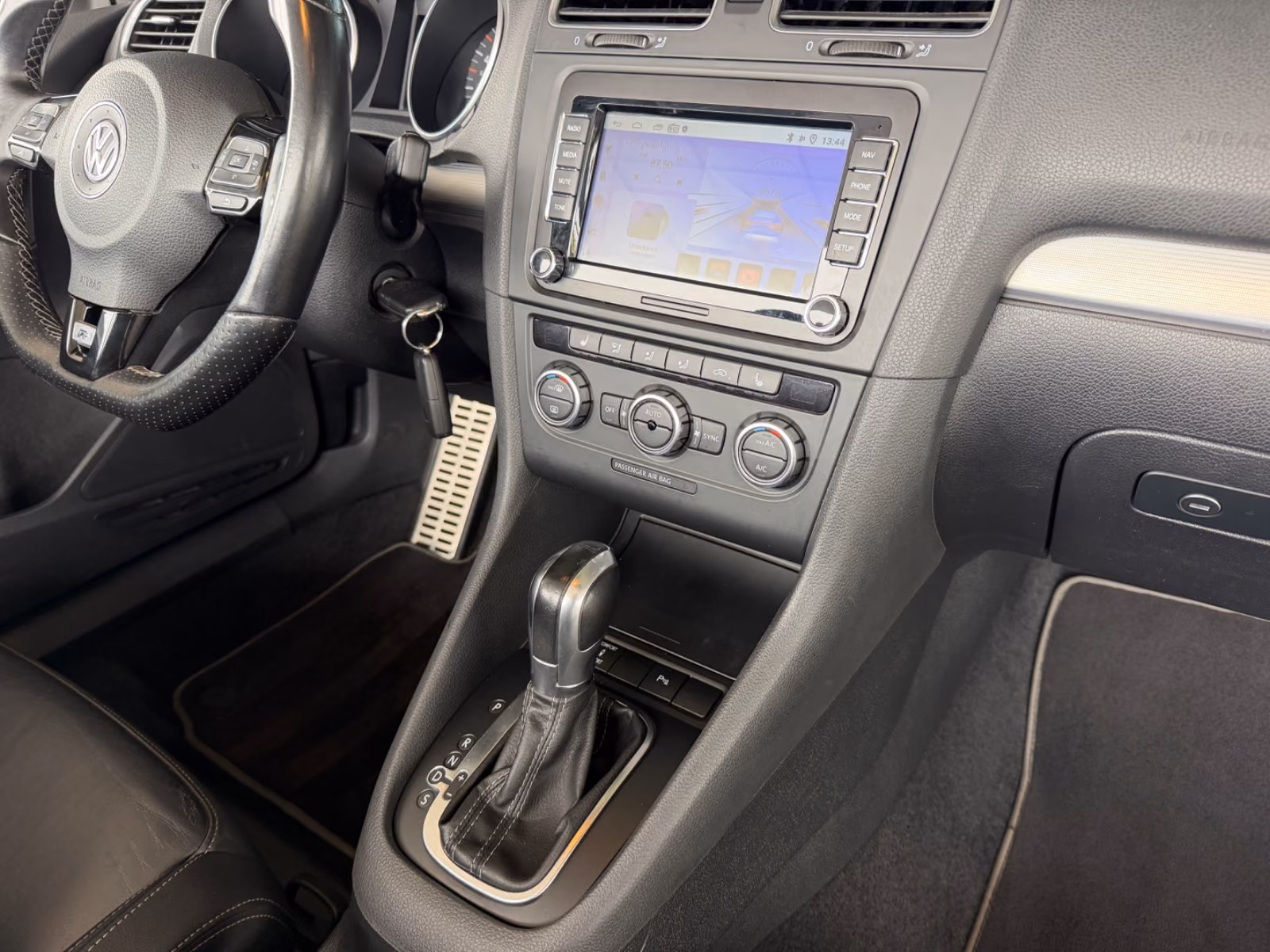 Volkswagen Golf VI Cabriolet R | Led | Dynaudio | Shz | Pdc