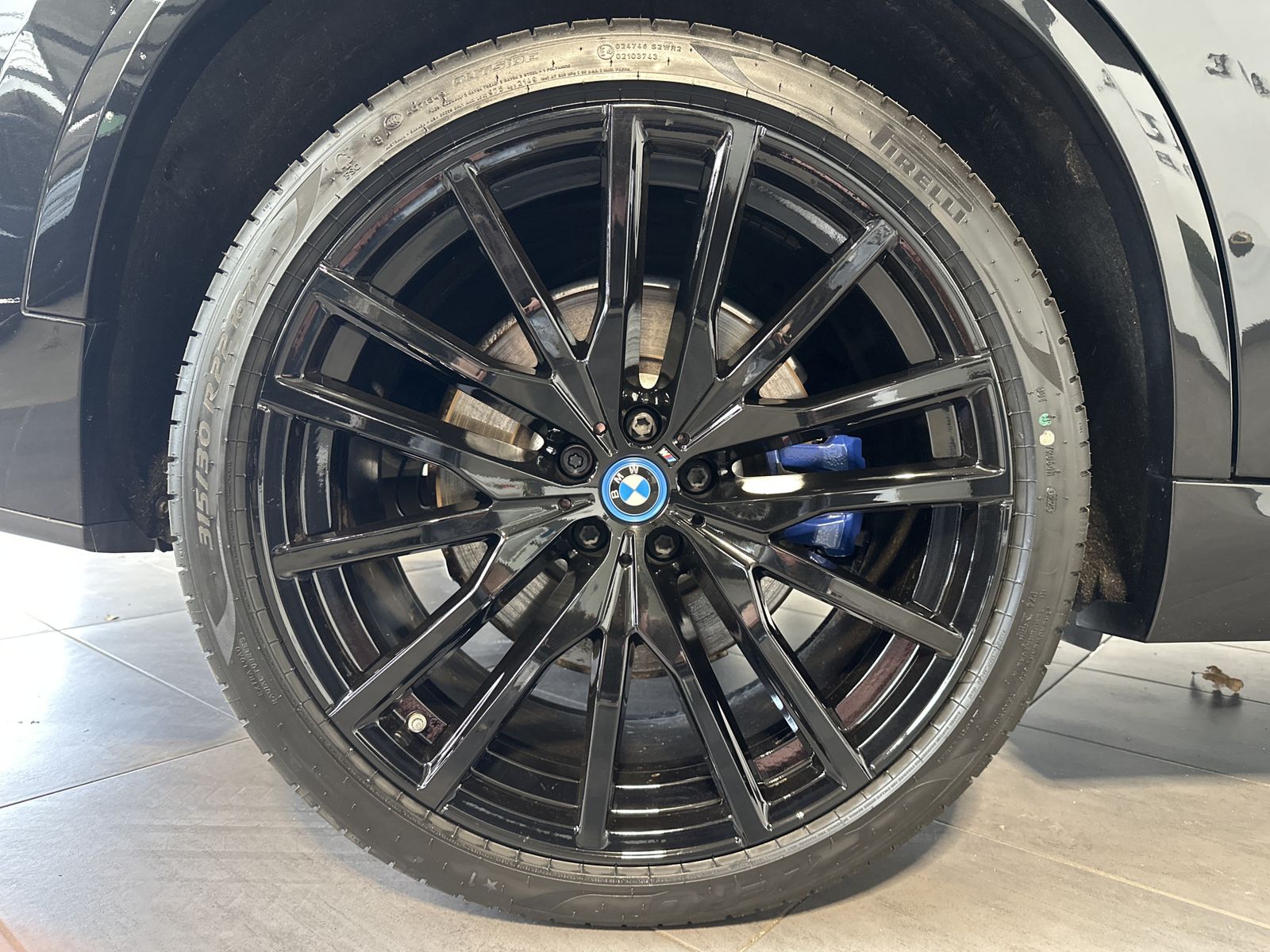 Fahrzeugabbildung BMW X5 xDrive45e M-Sport NAV+LASER+ACC+AHK+H/K+22ZO