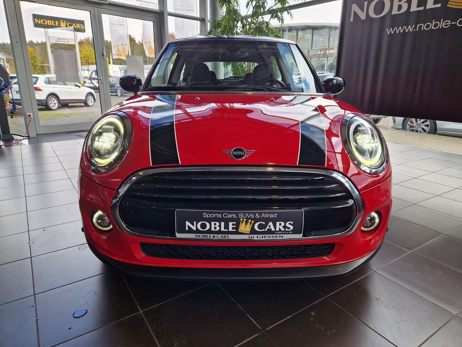 Fahrzeugabbildung MINI Cooper Pepper LED DAB SHZ PDC ALU